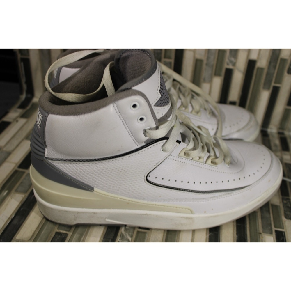 Size 9 - Jordan 2 Retro White Cement